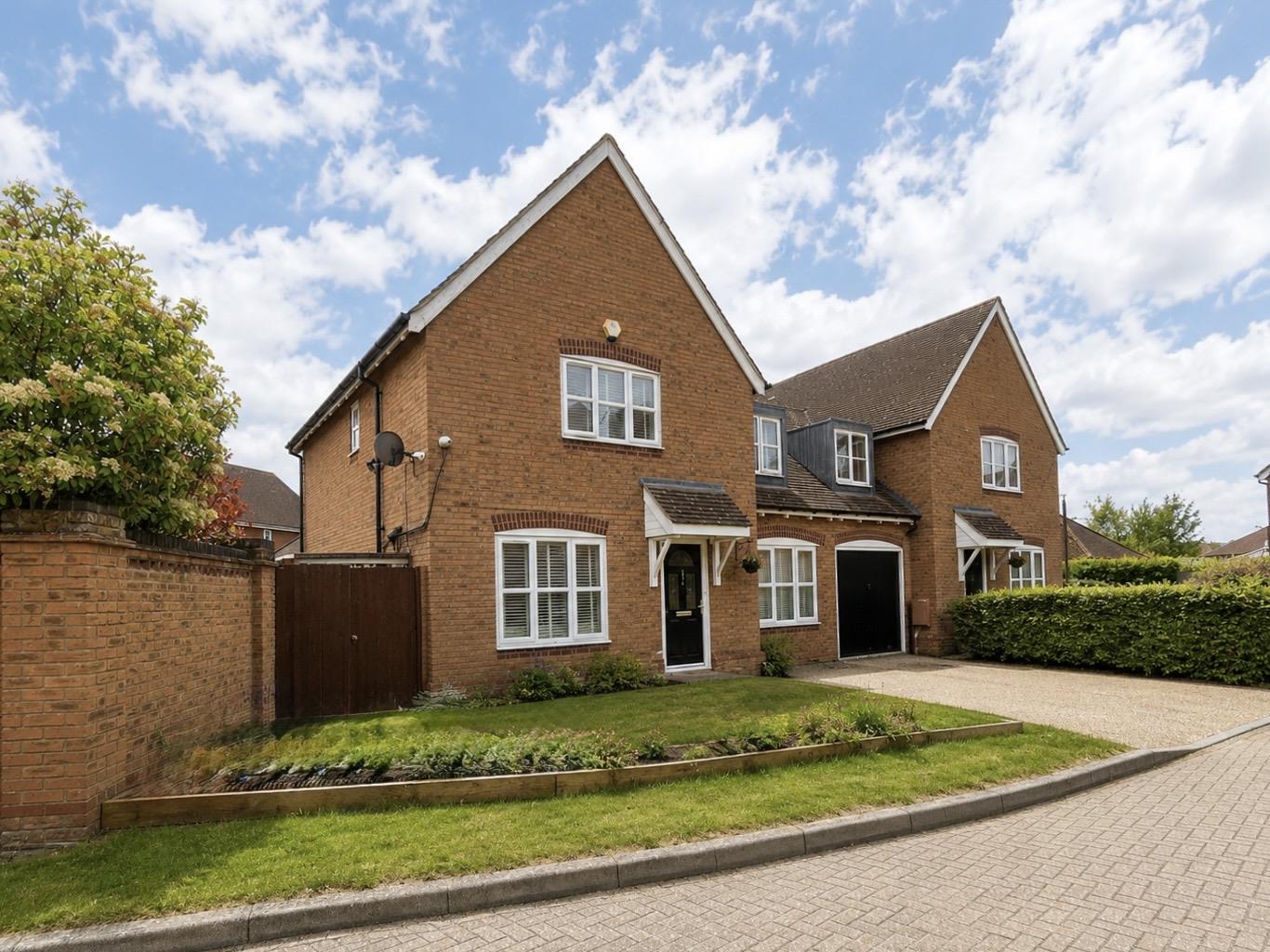 4 bed property in Digby Croft, Milton Keynes